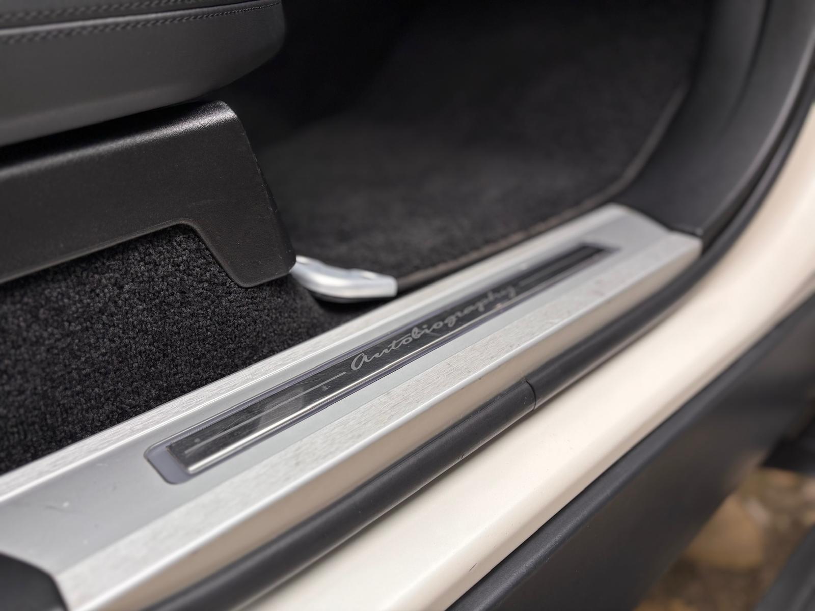 RANGER ROVER VOGUE Autobiography 4.4 TDV8 339CV - Imagen 27