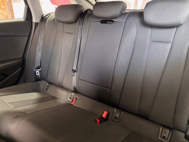 AUDI A4 AVANT 30 TDI 136CV SLINE - Imagen 13