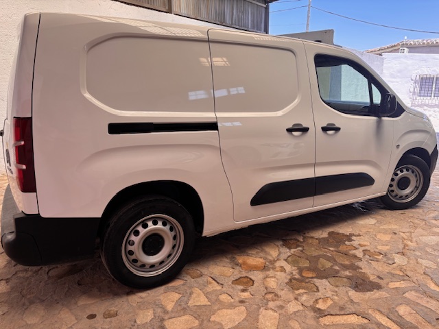 CITROEN BERLINGO XL 1.5 BLUEHDI 100CV - Imagen 5