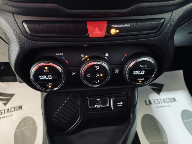 JEEP RENEGADE 1.6 JTD LONGITUDE 120CV - Imagen 8